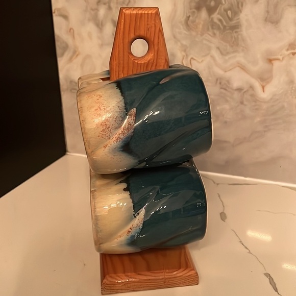 Set of 4 Vintage Padilla Glazed Ombré Ceramic Mugs w/ Wood Stacking Rack - Picture 6 of 10